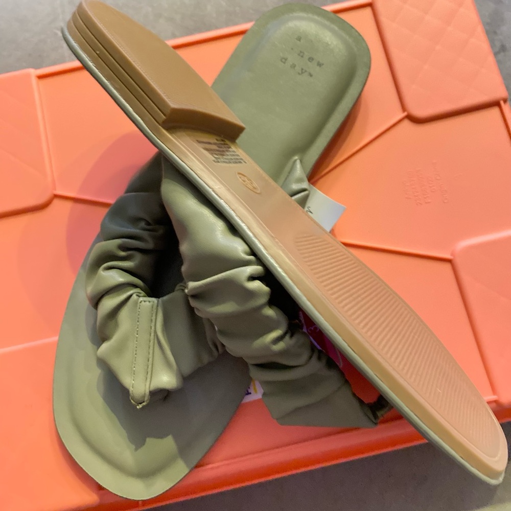 NWT A New Day Sandals | Color: Olive Green Size: 8 - Picture 7 of 9